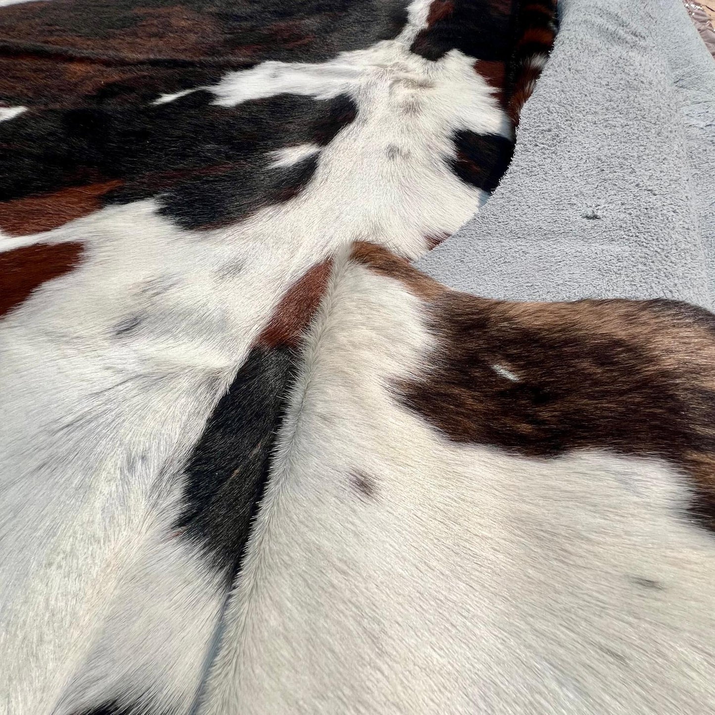 Cowhide Rug Genuine Tricolor XL (190 x 230cm)