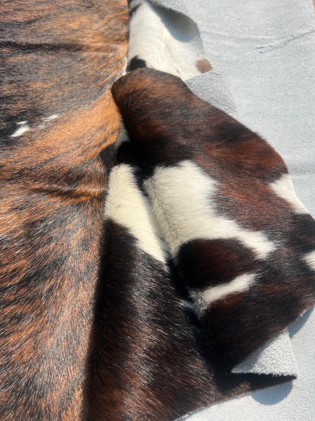Brindle gestreifte echte Kuhfellteppich XL