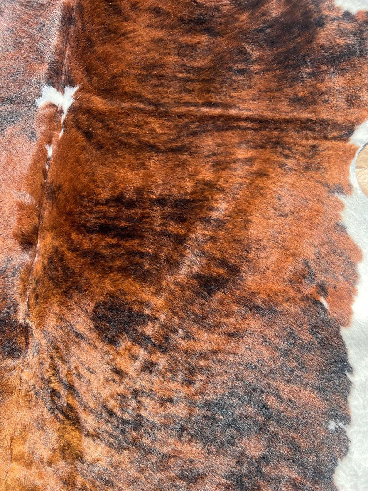 Brindle gestreifte echte Kuhfellteppich XL