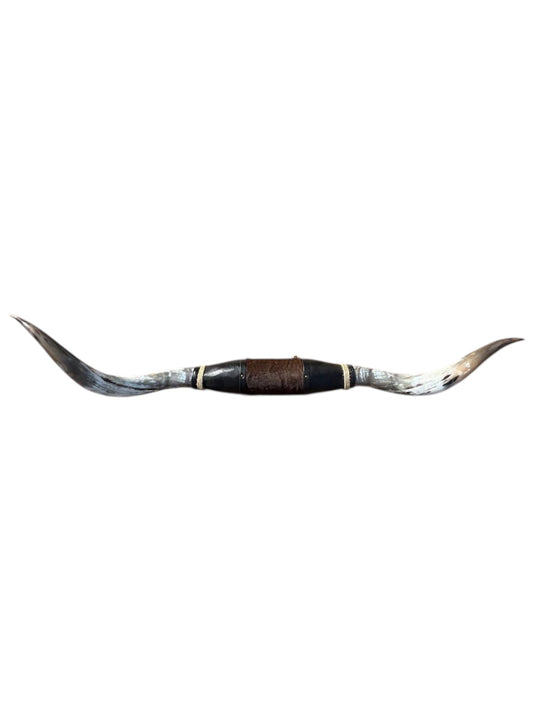 Decoración Cuernos de Toro Boss Taurus XL(marrón atigrado y blanco)